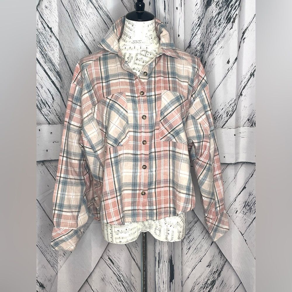 Passport Pink Plaid High/Low Long Sleeve Collared Crop Wide Shirt Size S